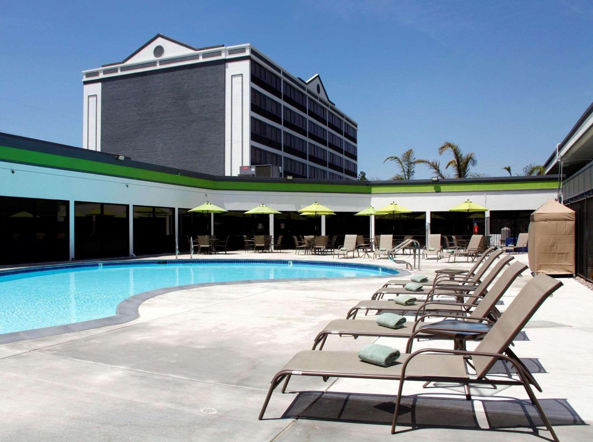 Radisson Hotel Oakland Airport Esterno foto